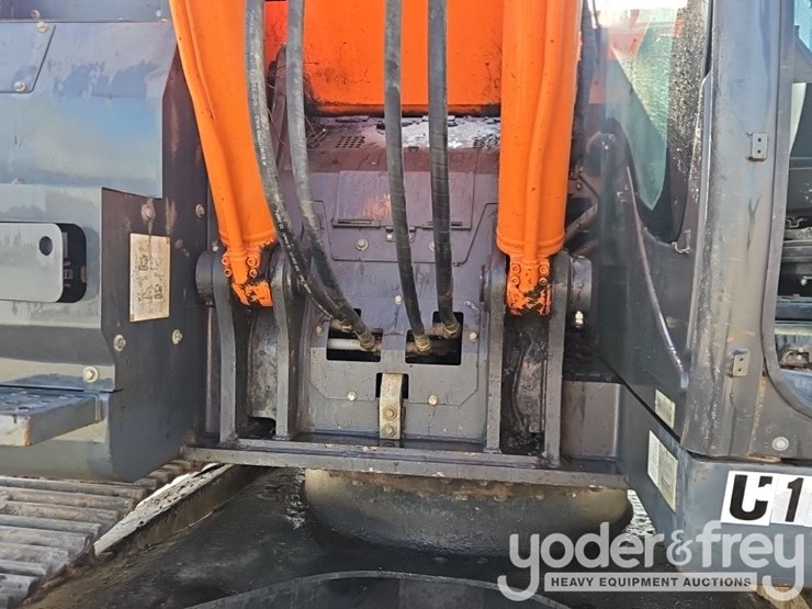 hitachi-zx245us-lc-6n-image-20