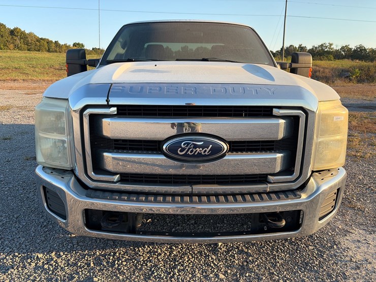 2011-ford-f250-image-13