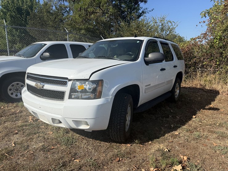 2009-chevrolet-tahoe-image-1