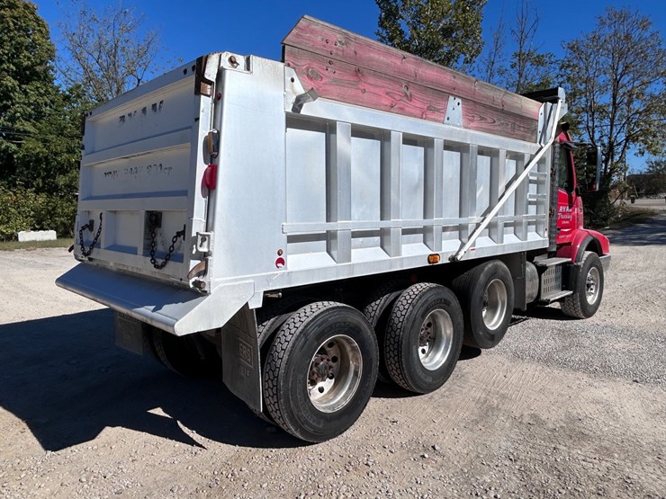 #48-•-2016-volvo-vhd-tri-axle-dump-truck-image-9