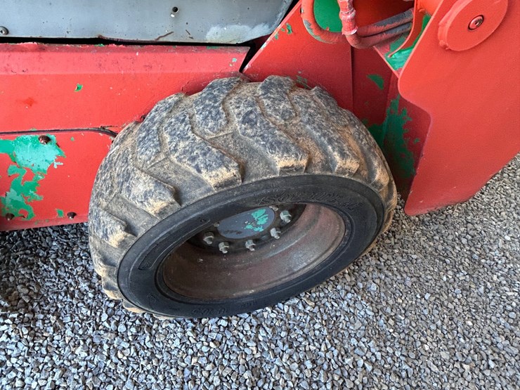 #82-•-omni-quip-compact-skid-steer-image-3