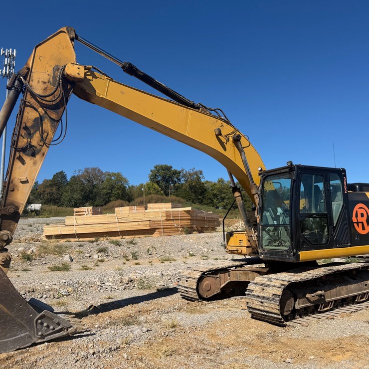 2016 CATERPILLAR 323FL