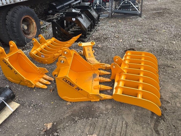 caterpillar-305-image-2