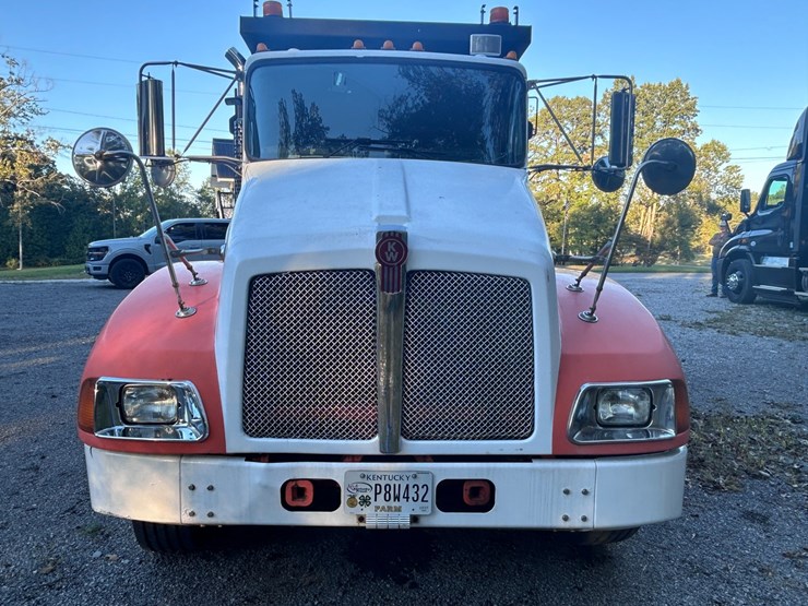 2005-kenworth-t300-image-12