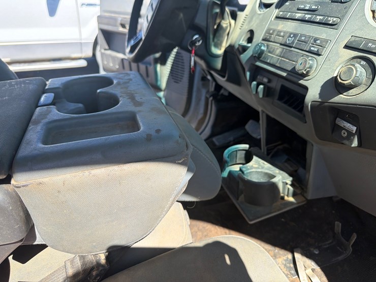 2012-ford-f250-xlt-image-24