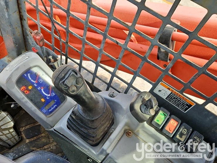 2016-kubota-svl75-2-image-28