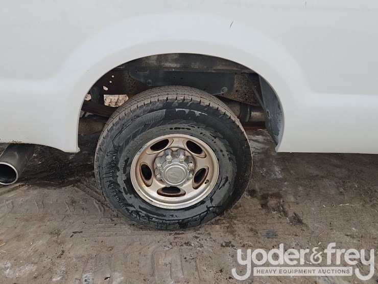 2001-ford-f250-image-8
