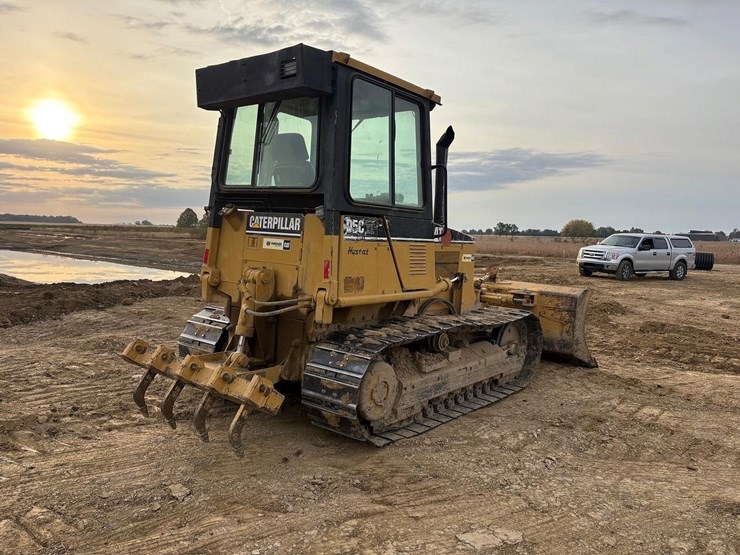 2001-caterpillar-d5c-xl-image-6