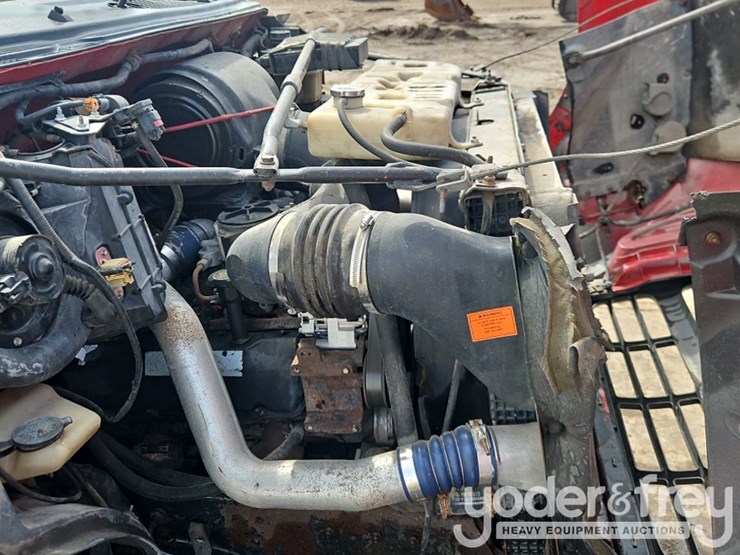 2000-ford-f650-xl-image-19