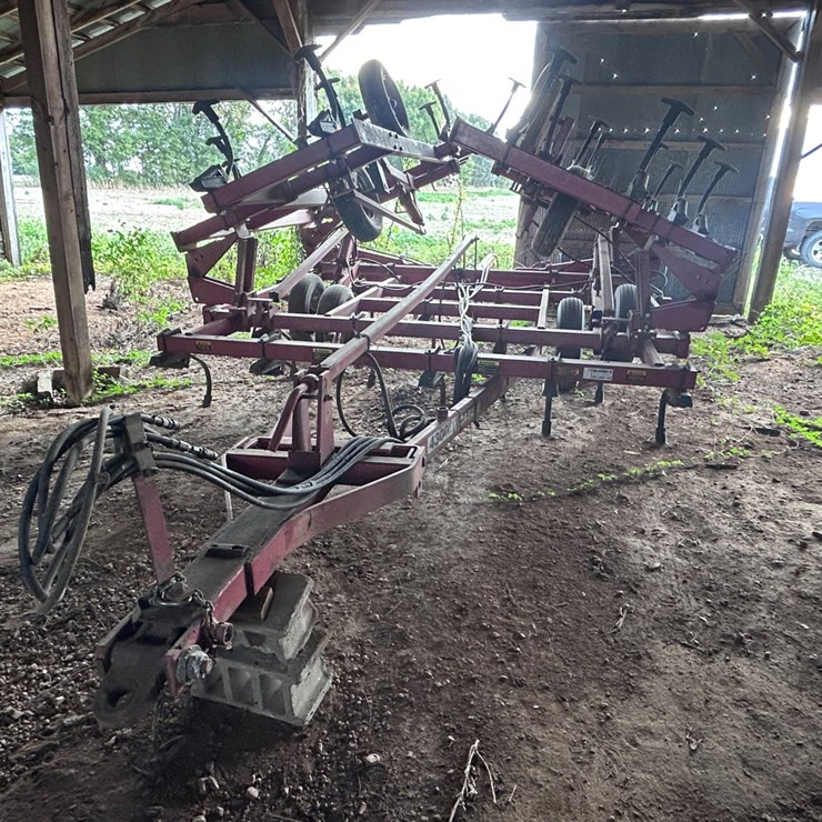 #74 • CASE 4300 FIELD CULTIVATOR