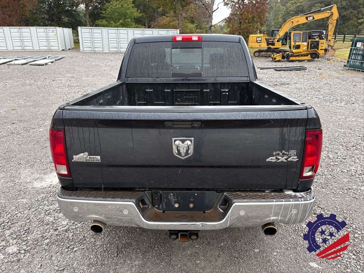 2016-dodge-1500-image-3