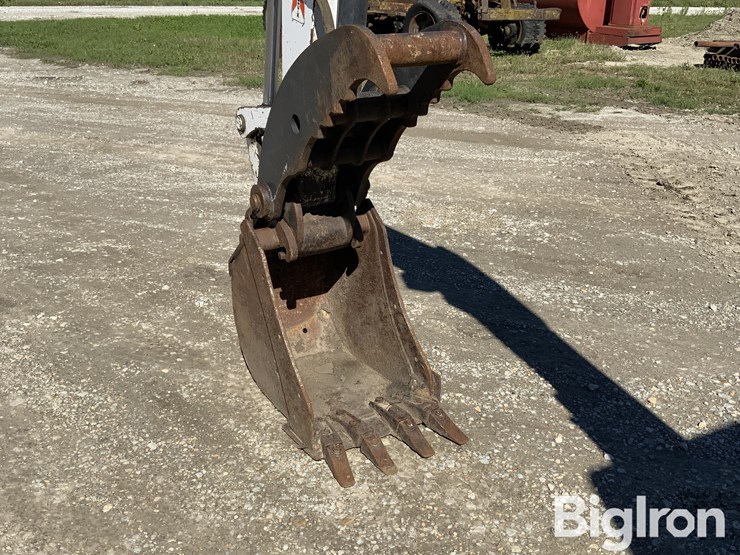 2004-bobcat-435g-image-12