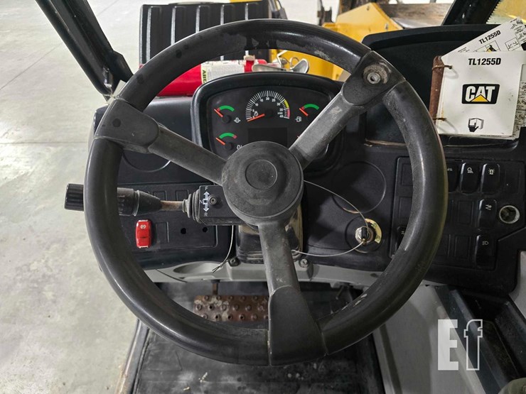 2019-caterpillar-tl1255d-image-14