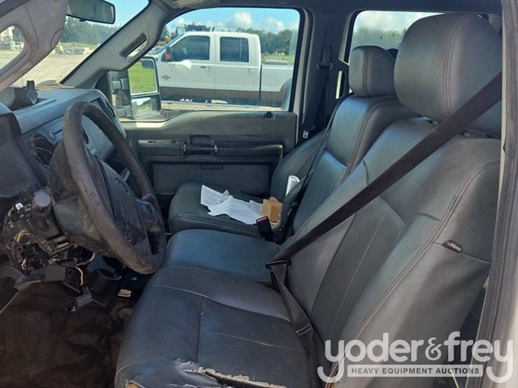 2014-ford-f350-xl-image-24