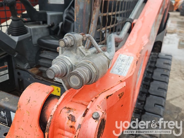 2019-kubota-svl65-2-image-14