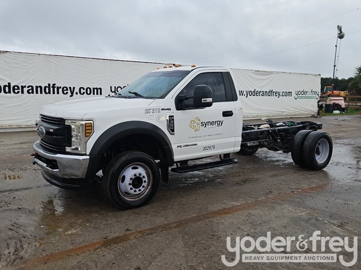 2018-ford-f550-image-1