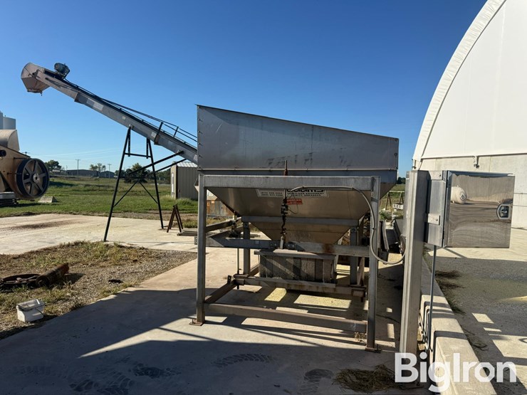 adams-blender,-conveyor,-&-weigh-hopper-image-2