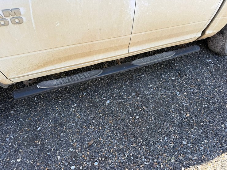 2016-dodge-1500-image-27