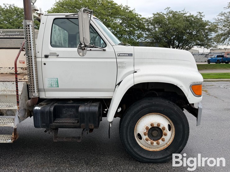 1996-ford-f800-image-10