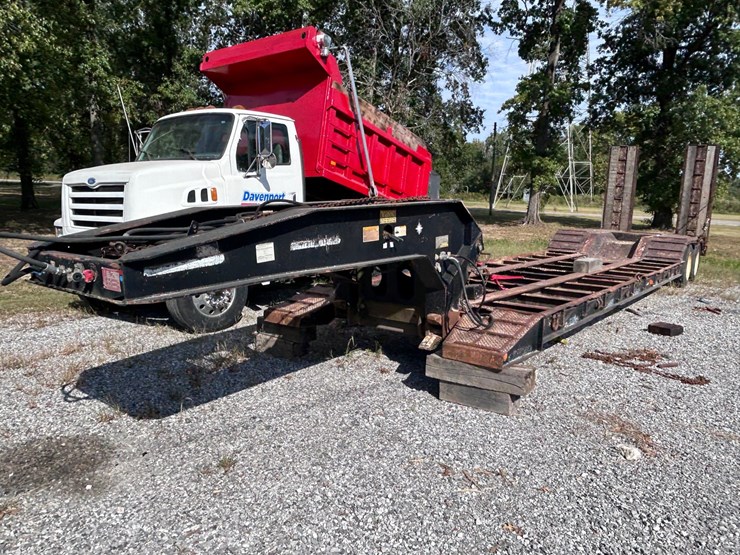 #70-•-2001-ferree-ltc35-drop-deck-lowboy-image-1