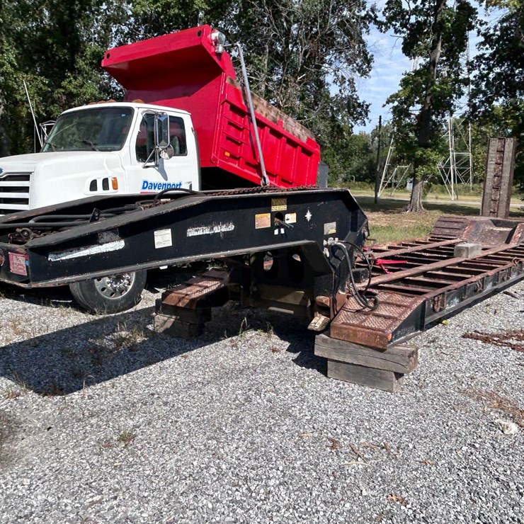 #70 • 2001 FERREE LTC35 DROP DECK LOWBOY