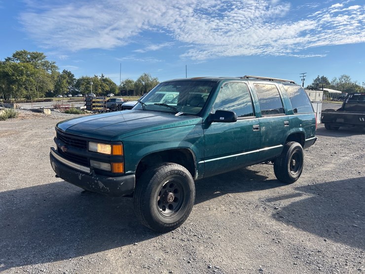 1997-chevrolet-tahoe-image-1