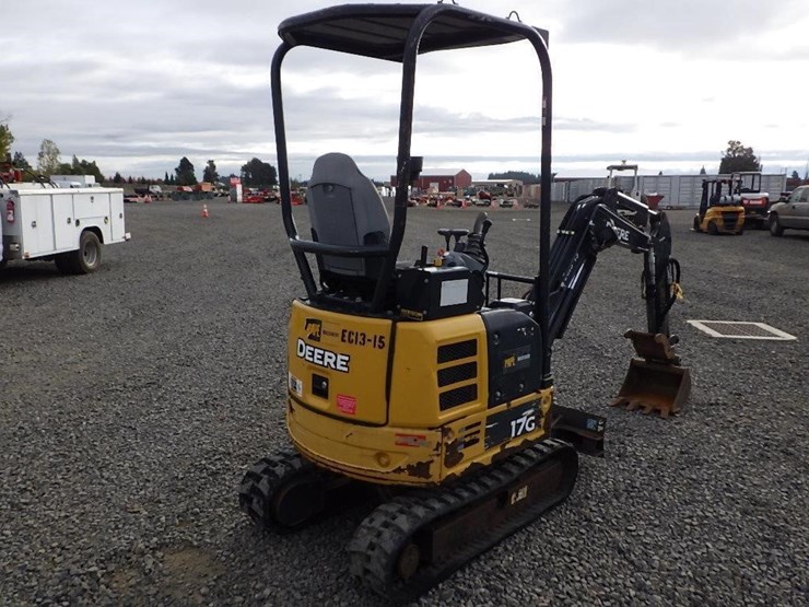 2017-deere-17g-image-5