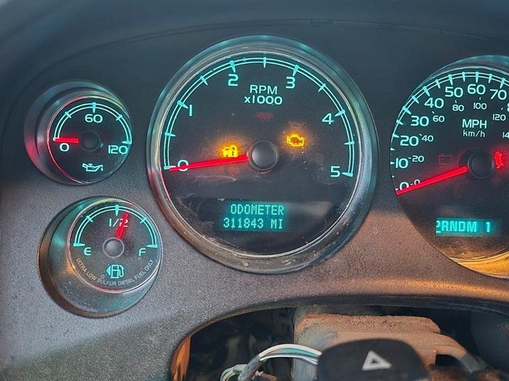 2008-gmc-3500-image-19