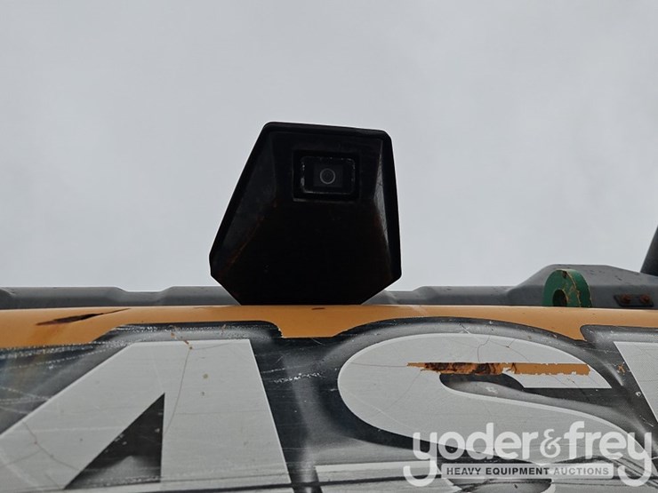 2016-case-cx300d-image-28