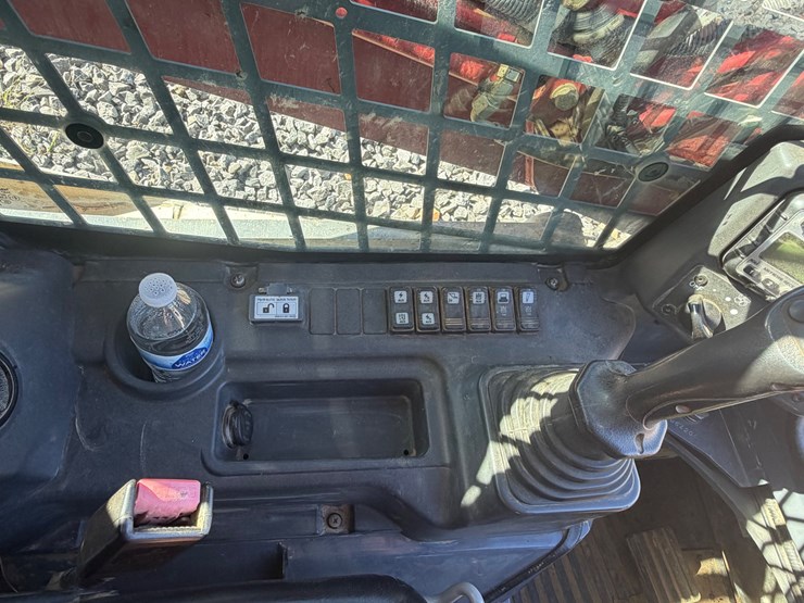 2016-takeuchi-tl10v2-image-20