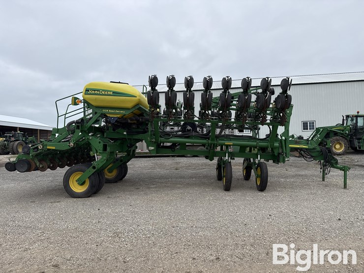 2009-john-deere-1790-ccs-image-4