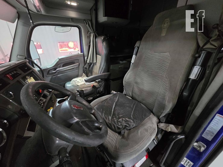 2016-kenworth-t680-image-9