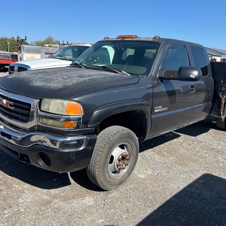2004 GMC 3500