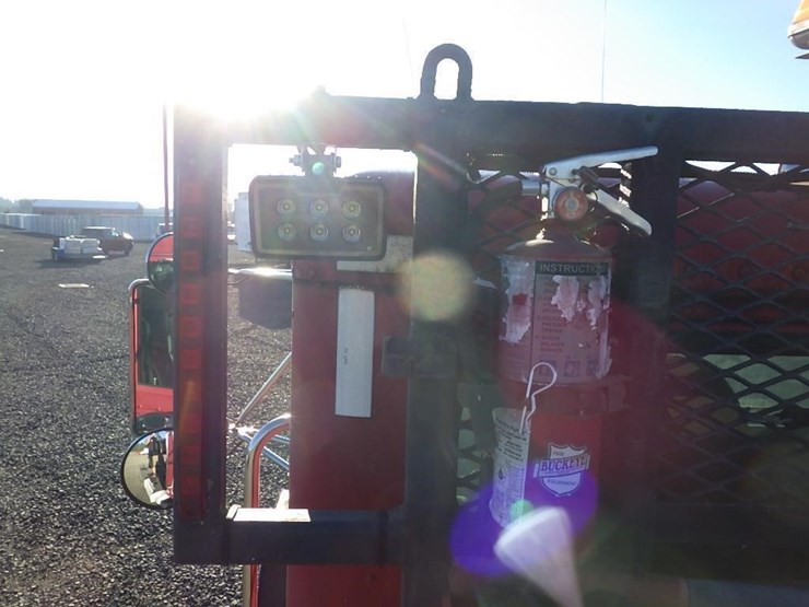 1995-peterbilt-357-image-23