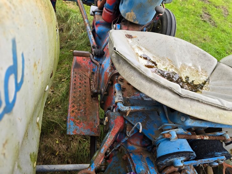 ford-800-image-11