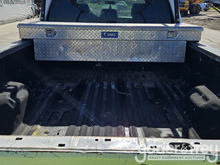 2016-ford-f250-xl-image-18