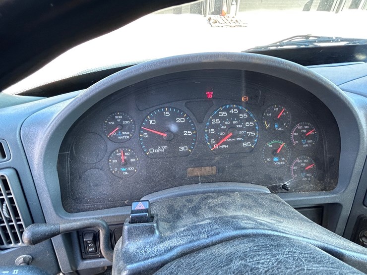 2002-international-durastar-4400-image-33