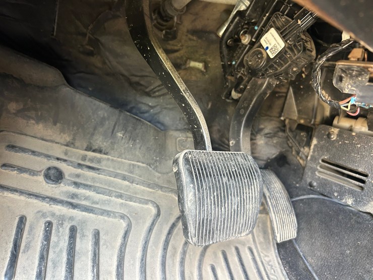 2014-ford-f150-xlt-image-65