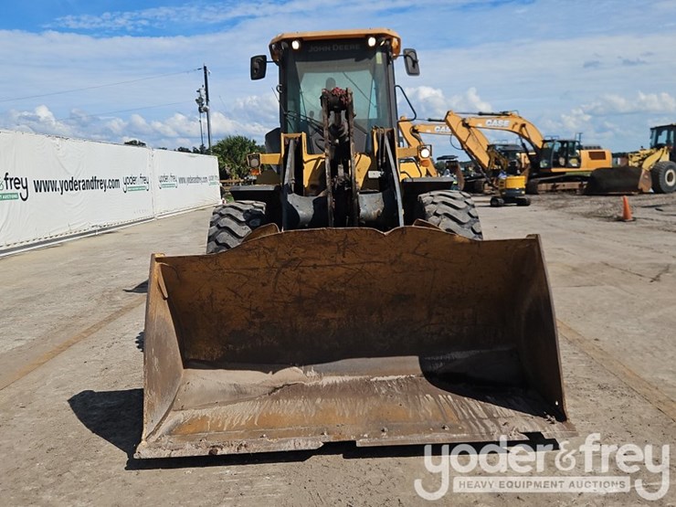 2019-deere-524l-image-8