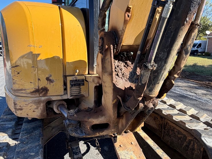 2018-caterpillar-305.5e2-image-19