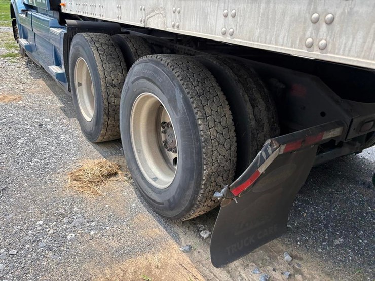 2016-volvo-d13-semi-truck-w/-enclosed-reefer-3000r-image-19