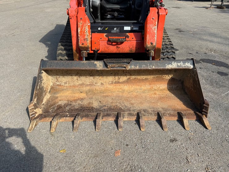 kubota-svl90-2-image-11