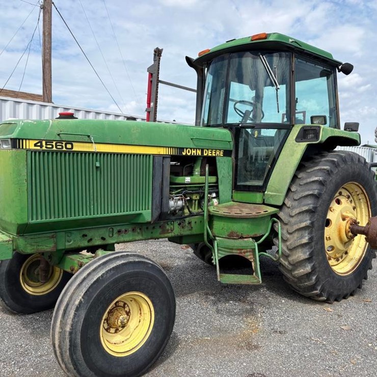 JOHN DEERE 4560