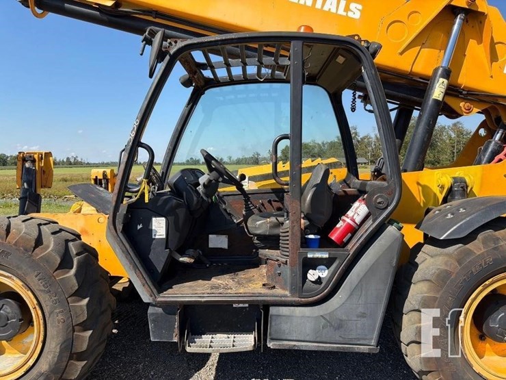 2017-jcb-512-56-image-9