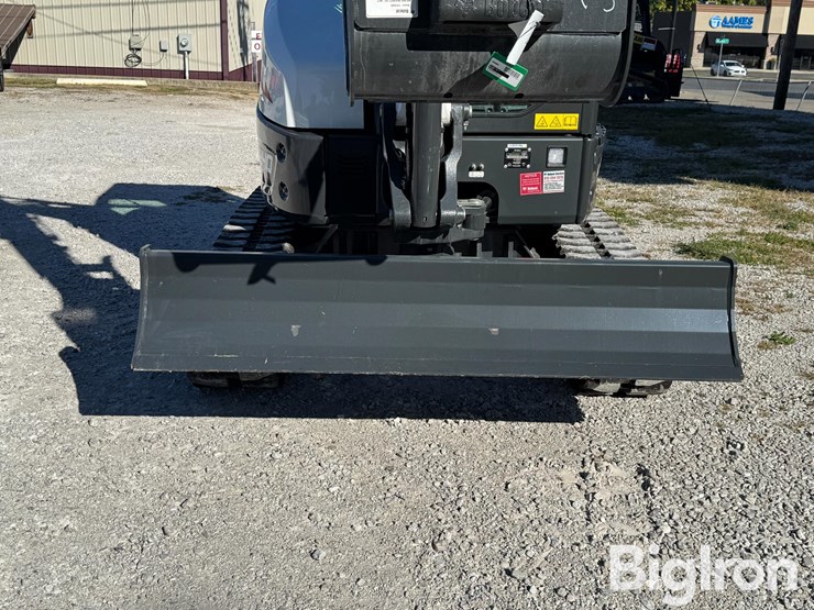 2026-bobcat-e40-image-18