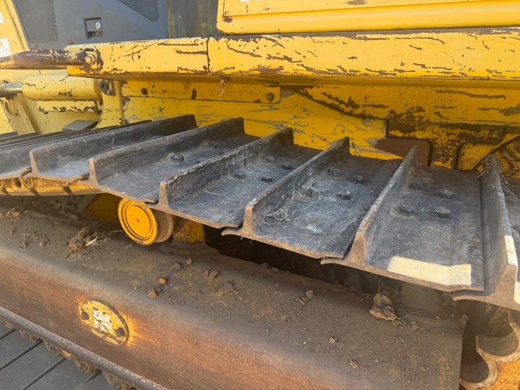 #87-•-komatsu-crawler-tractor-image-8