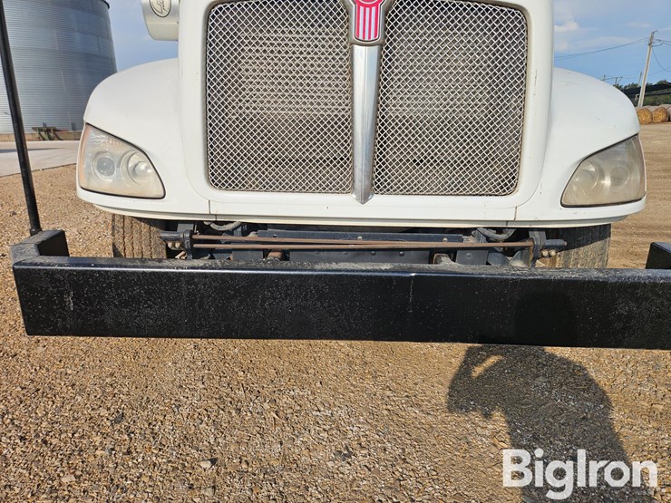 2013-kenworth-t370-image-13