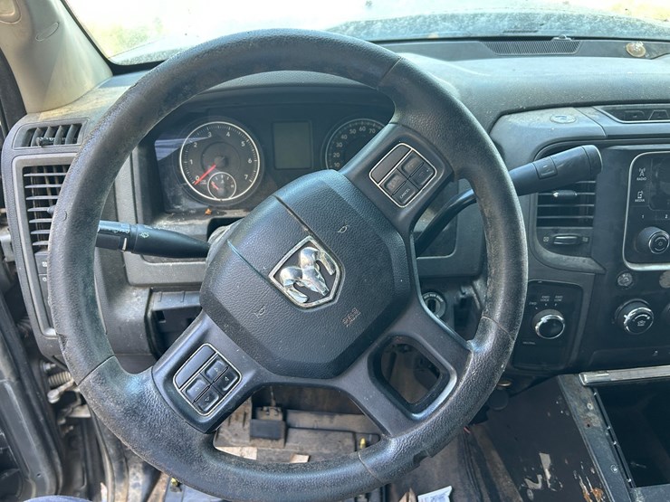 2013-dodge-1500-image-54