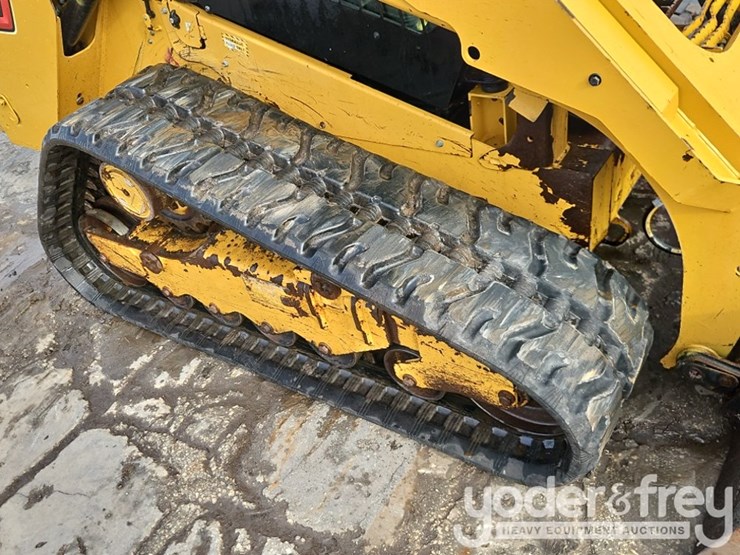 2021-caterpillar-289d3-image-11