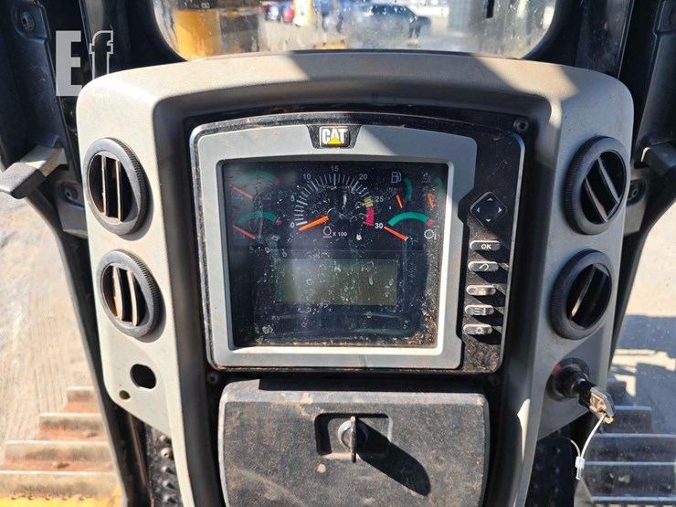 2016-caterpillar-d6t-xl-image-14